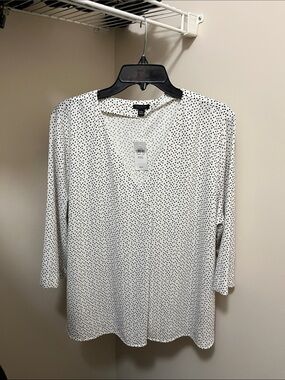 Ann Taylor White Long Sleeve V-Neck Polka Dot Blouse